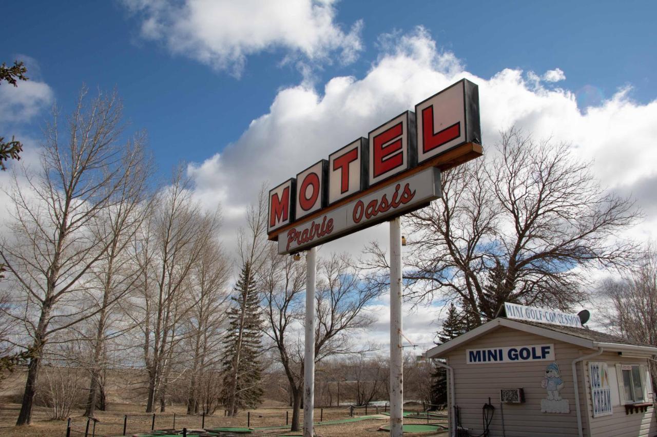 Prairie Oasis Tourist Complex Motel Moose Jaw Bagian luar foto